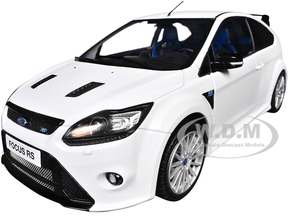 2009 Ford Focus RS MK2 Frozen White 1/18 Diecast Model Car by Solido