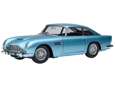 AUTOart 70288 DB5 review: blue cabin character without Bond gadgets