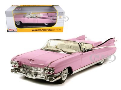 Maisto 36813pi Cadillac Eldorado review: pink bodywork, delicate cockpit trim