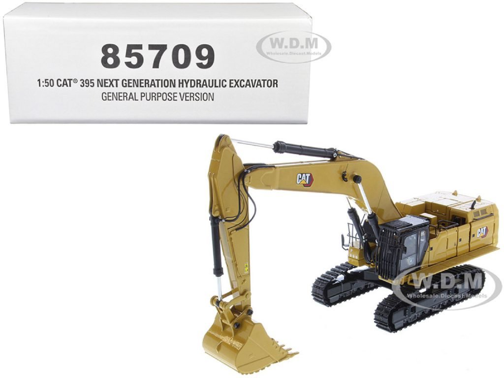 Diecast Masters 85709 CAT 395 GP review: a tool set worth planning around