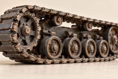 Conceptual illustration: Rolling tracks do not mean working rollers on a diecast model